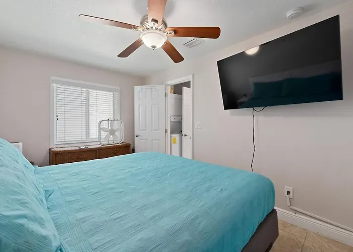 Steps To Flagler Beach! Cozy 1-Br Oceanfront Retreat Dog-Friendly